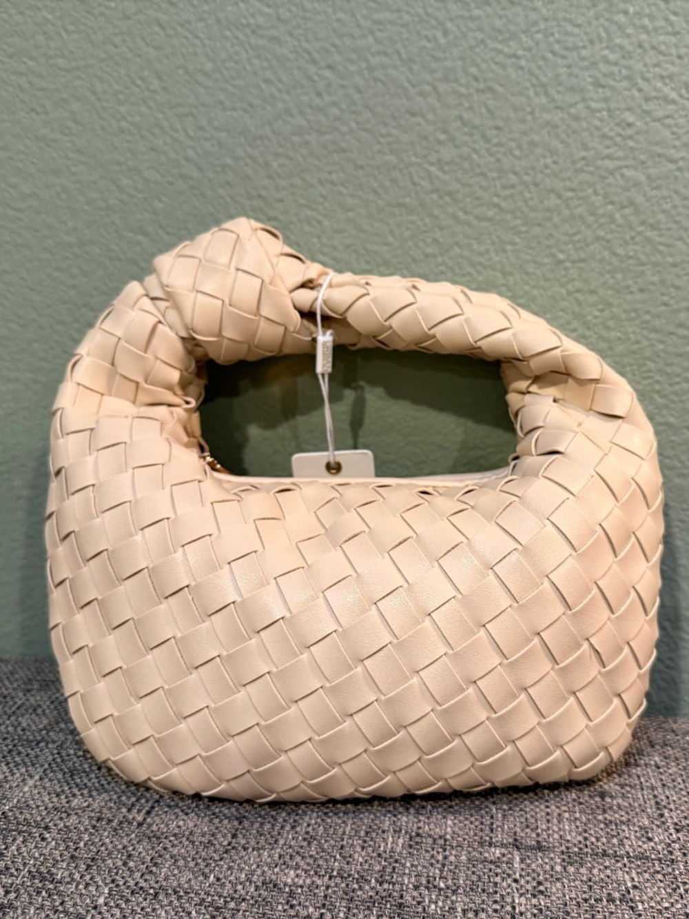 Urban Expressions NWT woven purse cream